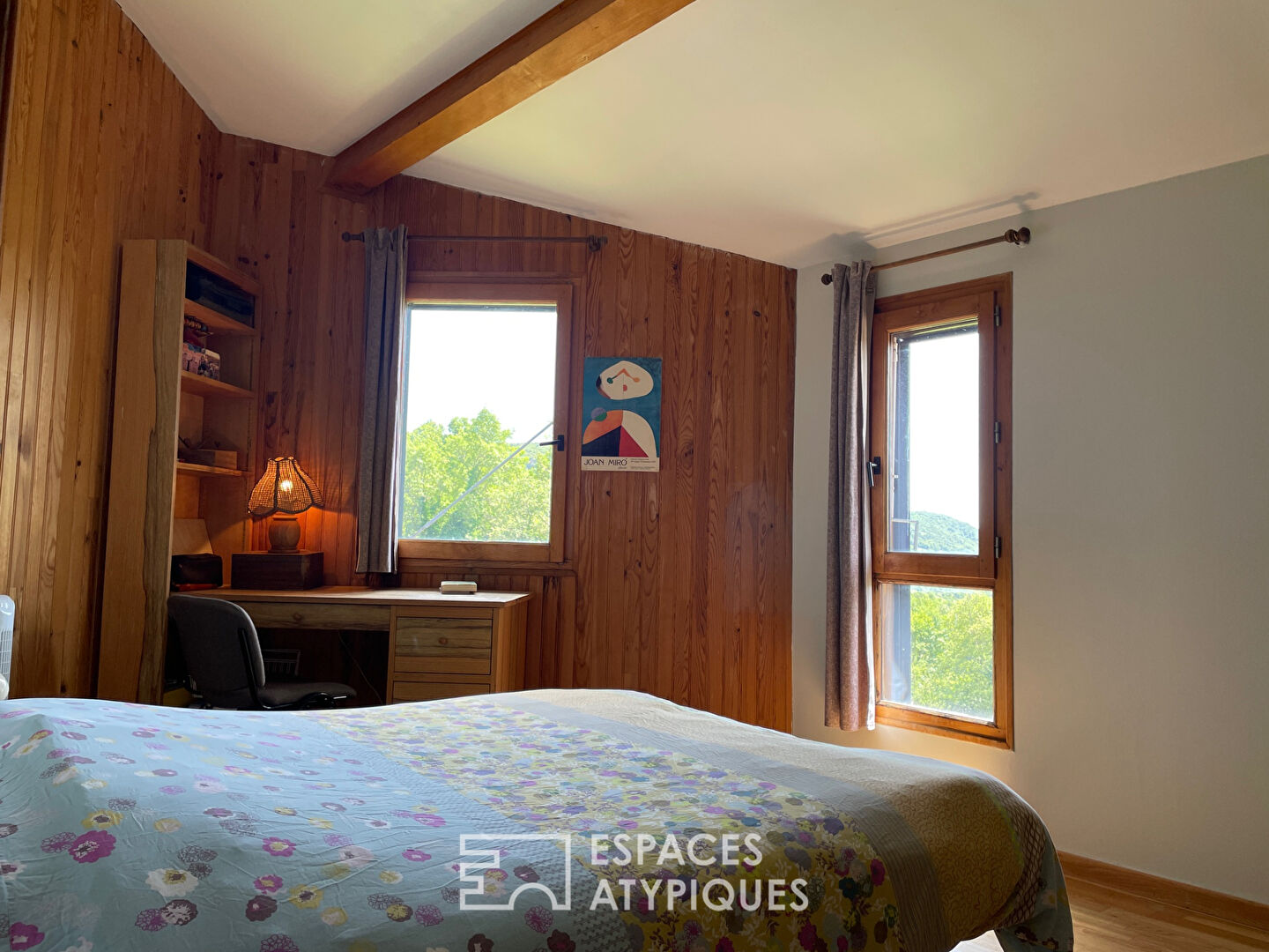 Belle maison d’architecte avec vue imprenable sur 2 ha – Sud Ardèche