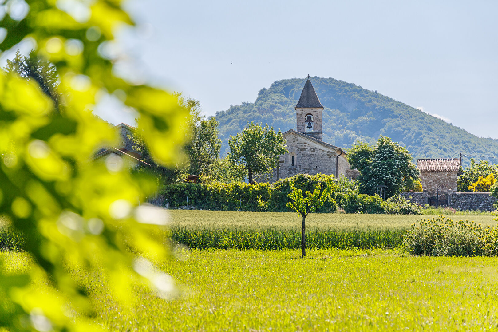 Demeure XVIIIe rénovée avec élégance et charme fou en Sud Drôme