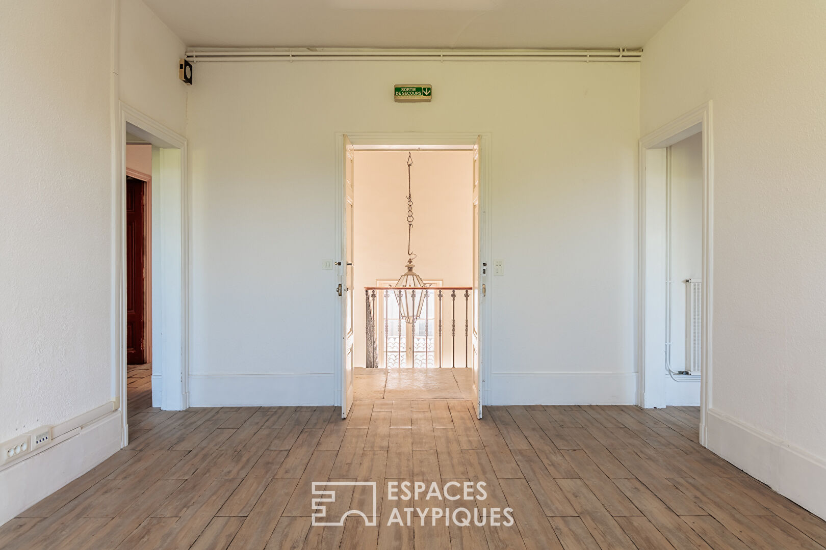 Appartement avec cachet et volumes exceptionnels à rénover
