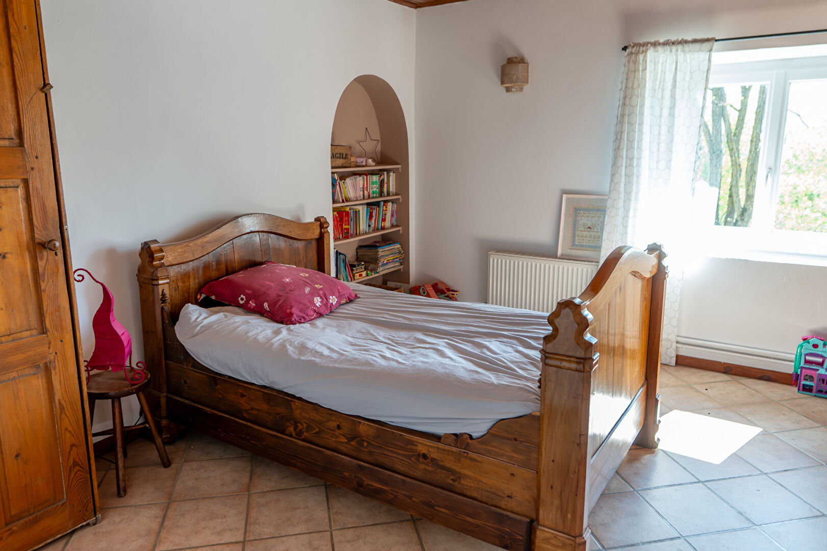 Maison en pierre avec vue et terrain, proche de la Vallée du Rhône