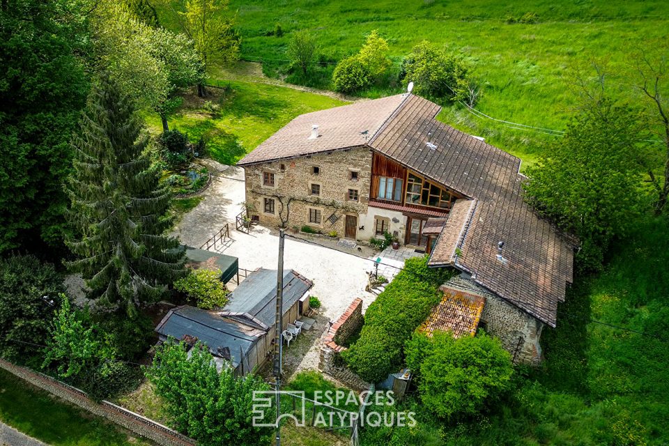 Domaine de caractère sur 26 hectares avec dépendances et carrière ? proche Valence