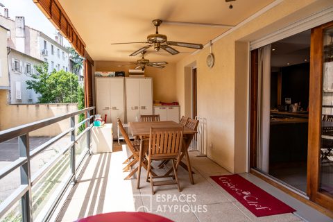 Duplex lumineux avec jardin et terrasses en coeur de Valence
