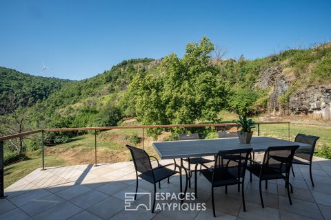 Propriété de 42 hectares avec belle vue et environnement préservé en sud Ardèche.