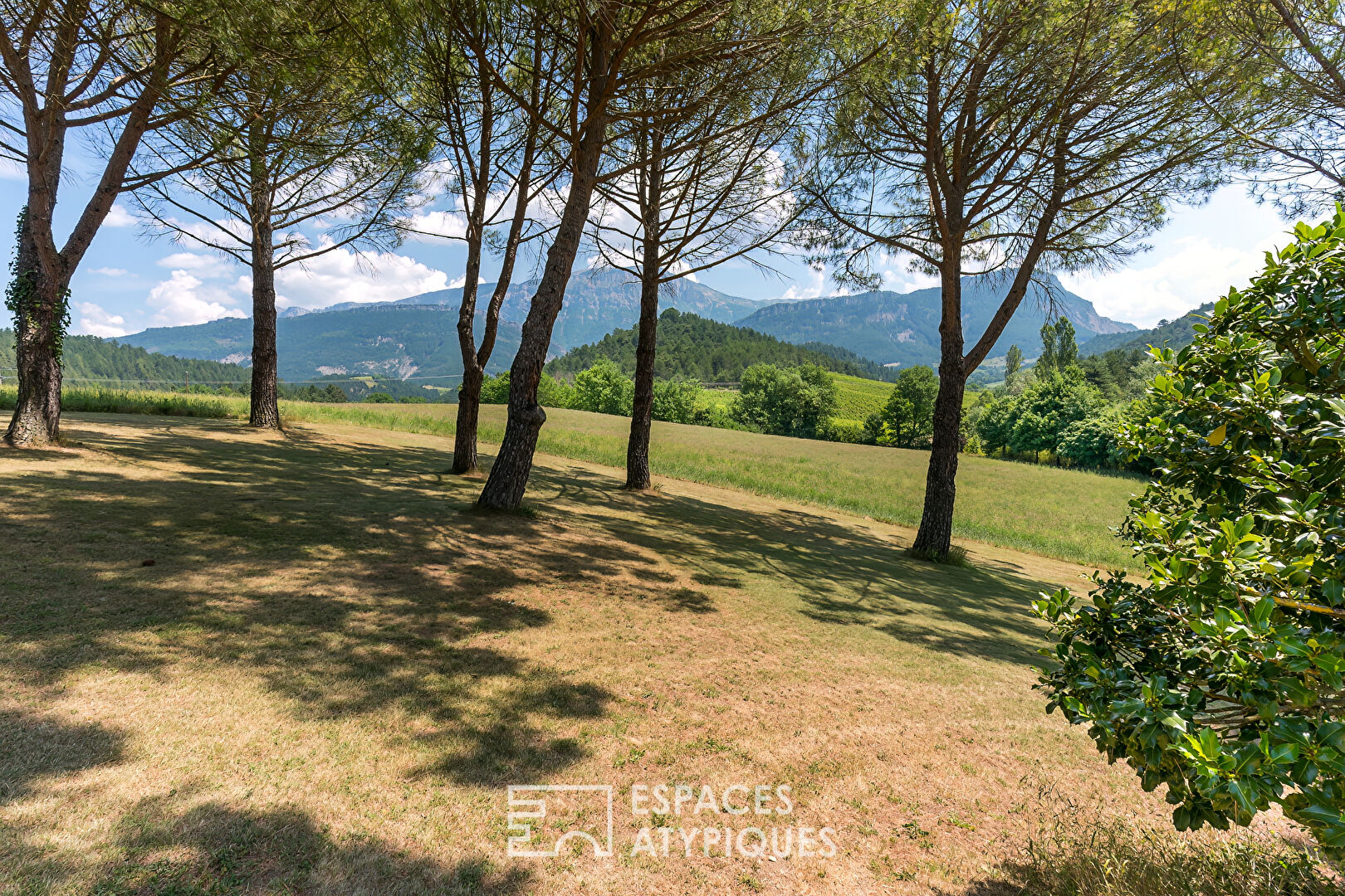 CHARMING HOUSE – Haven of Peace with Mountain Views near Die