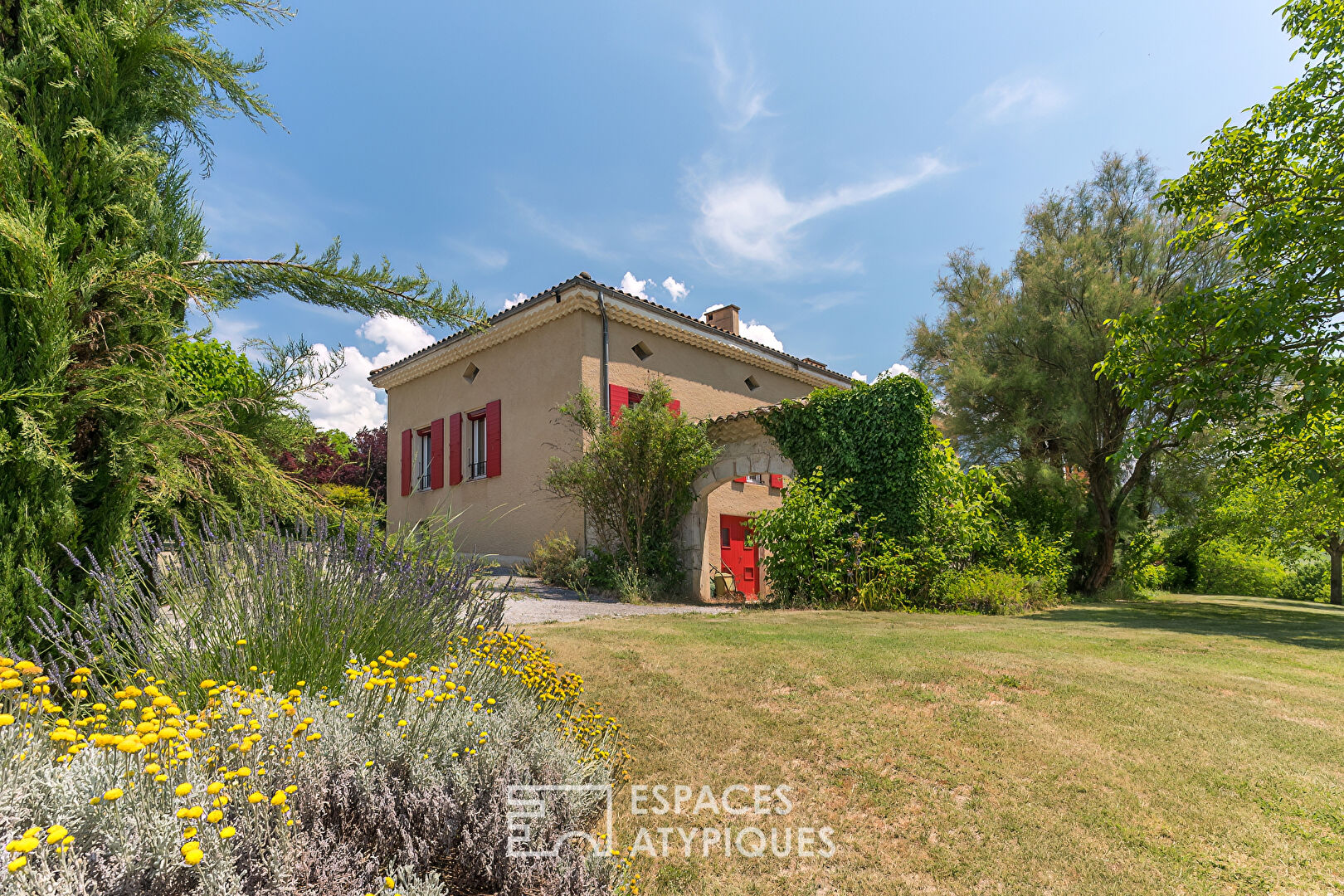 CHARMING HOUSE – Haven of Peace with Mountain Views near Die