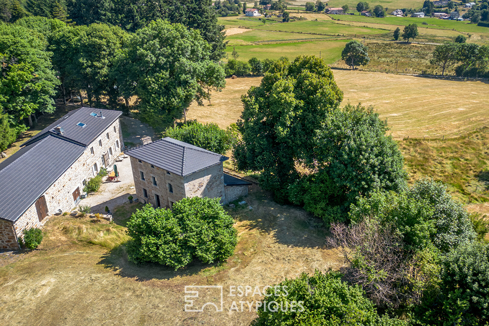 Former rural estate in Haute Ardèche.