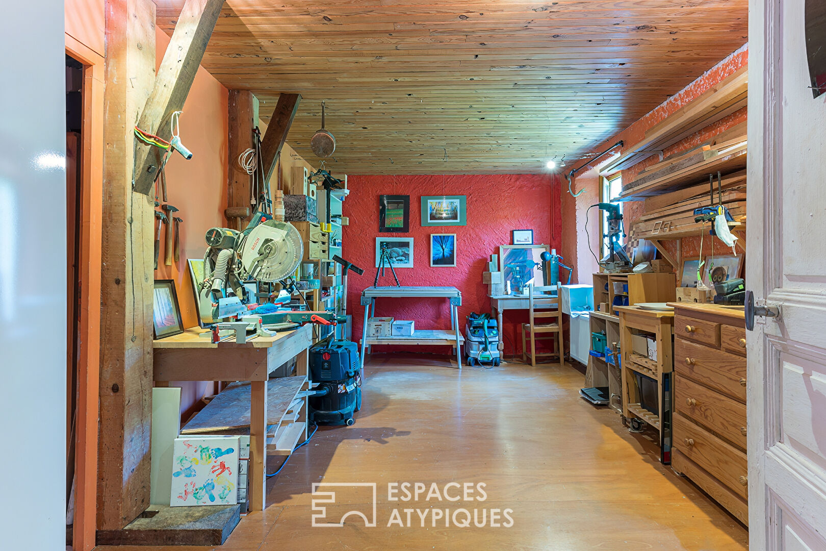 Refuge enchanteur dans le Vercors : maison double avec gîte, chambres d’hôtes et camping au bord de l’eau