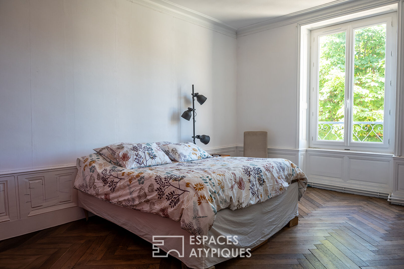 Maison bourgeoise avec dépendances, en Ardèche Verte.