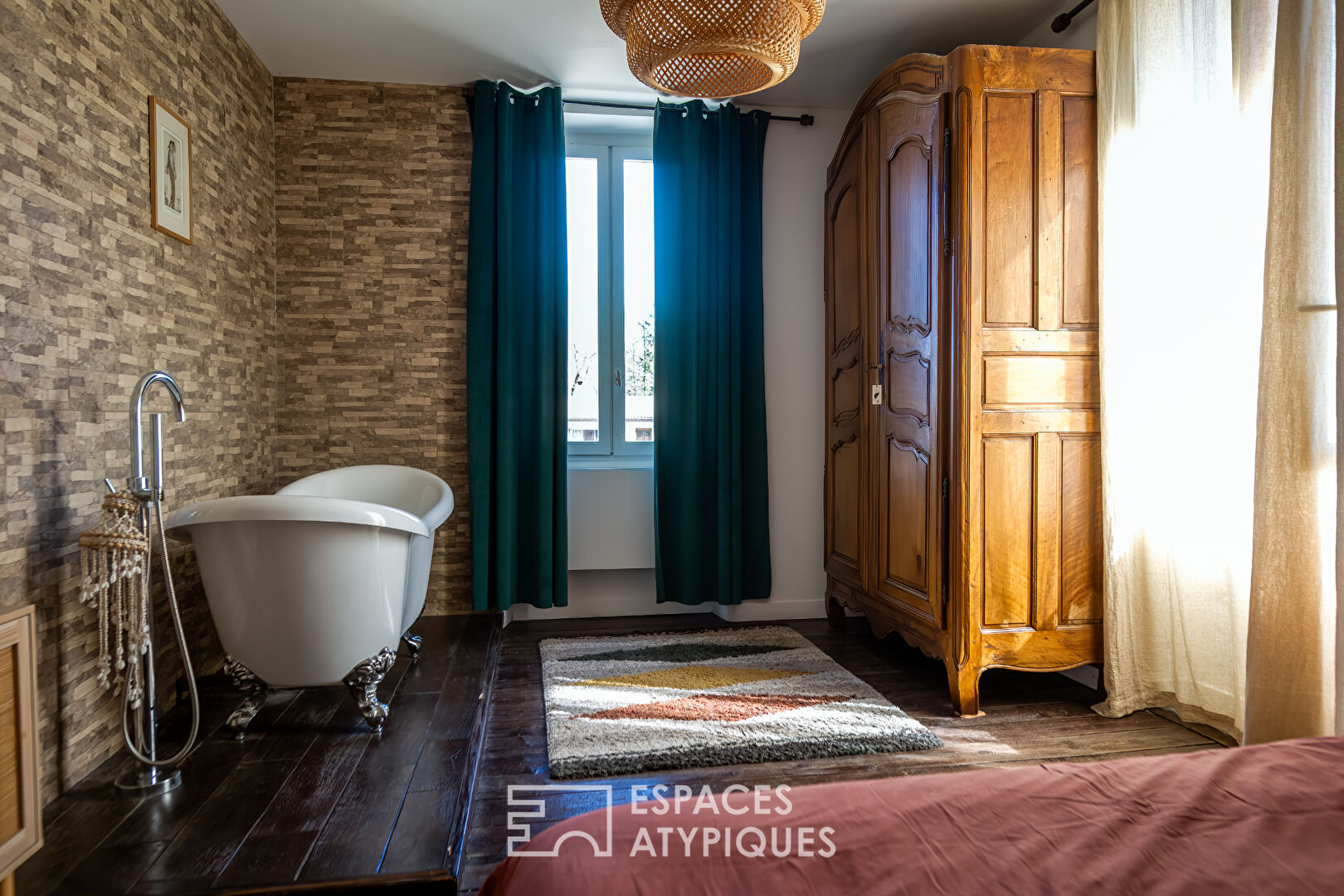 Authentique Maison en Pierre avec Piscine