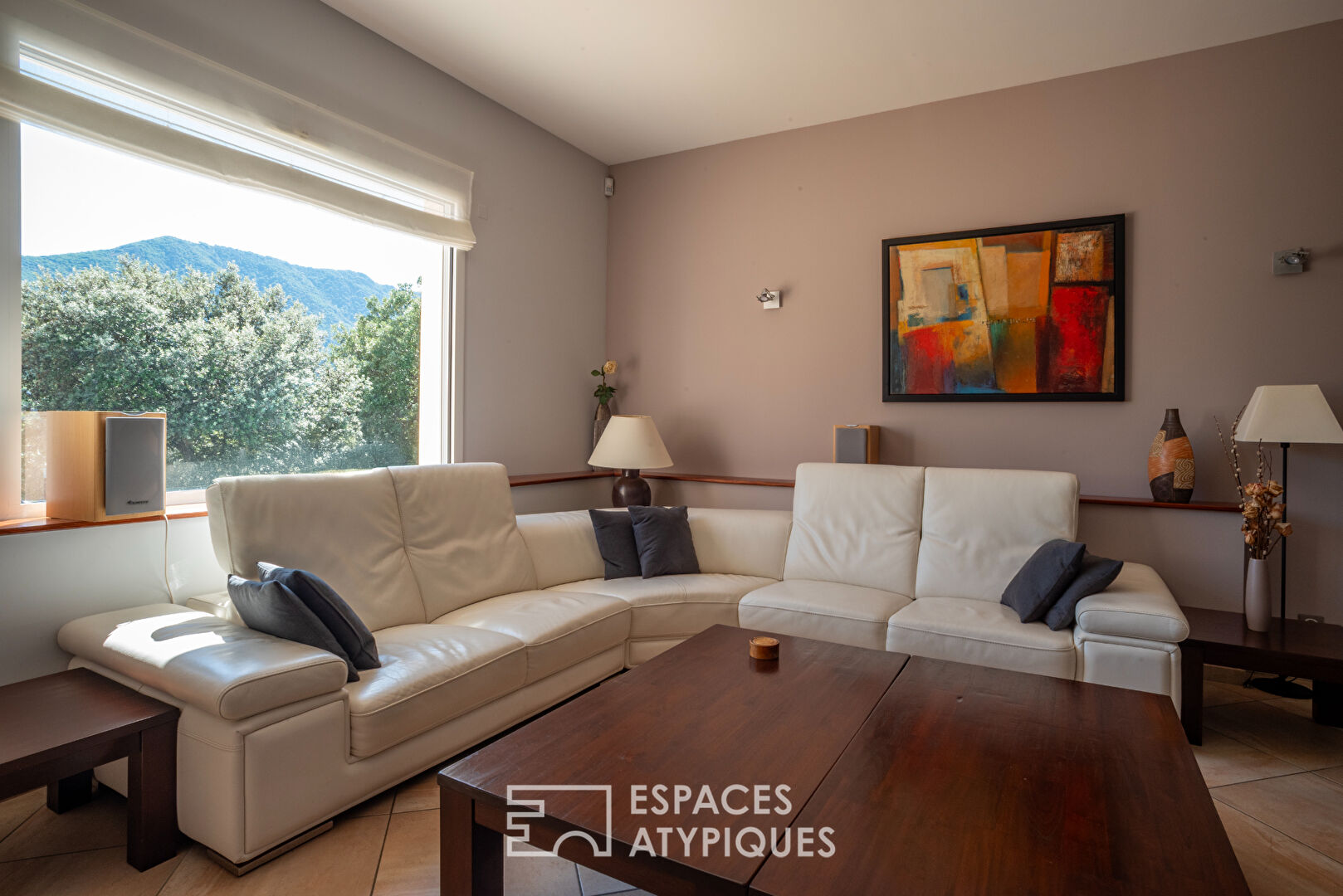 Séduisante villa d’architecte contemporaine à la vue imprenable
