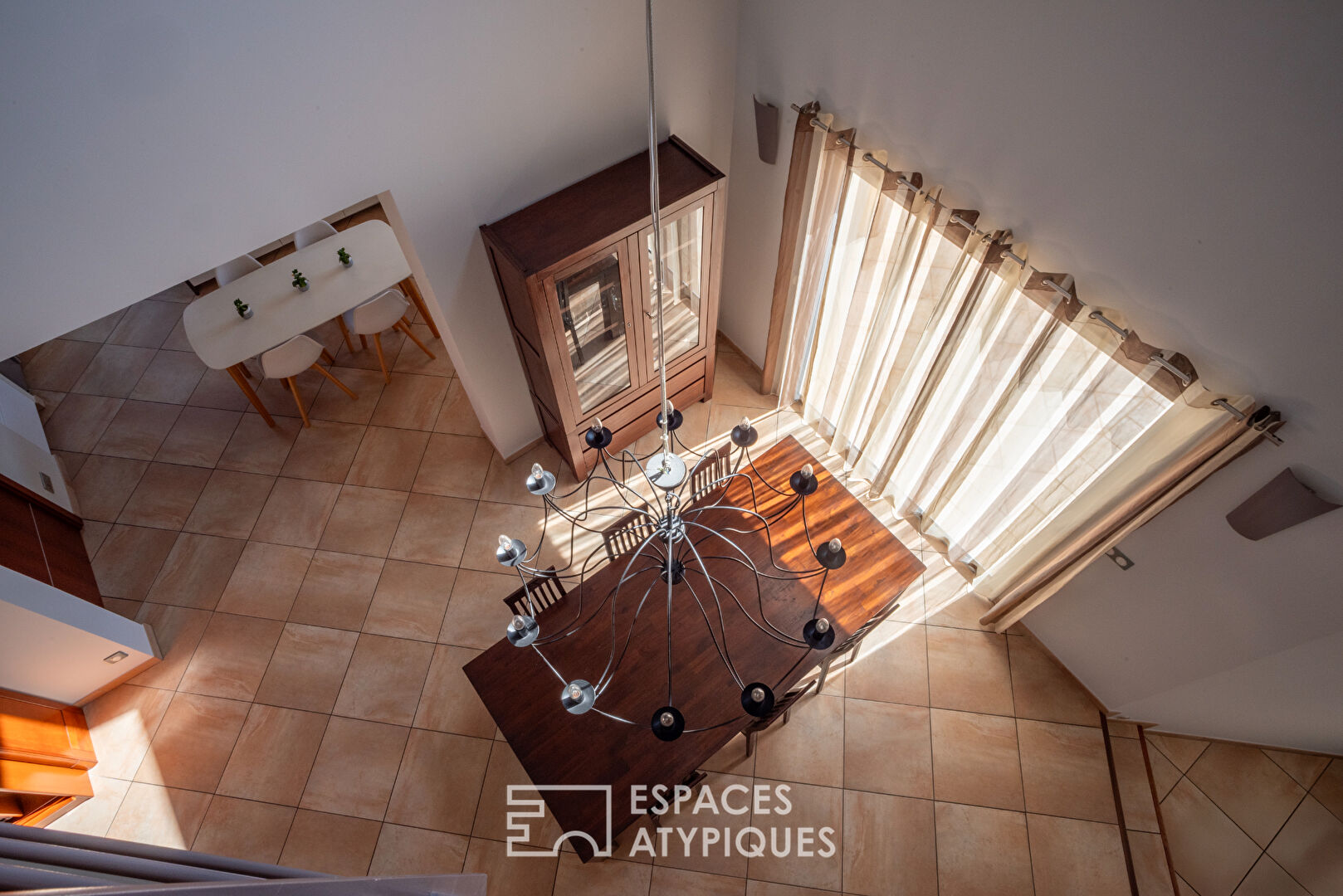 Séduisante villa d’architecte contemporaine à la vue imprenable