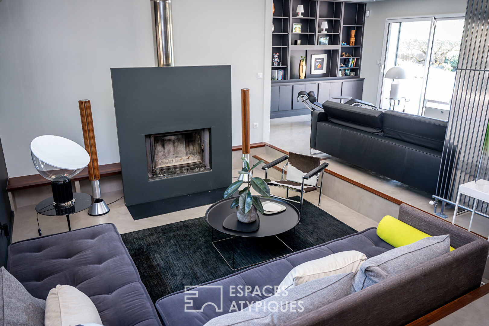 Maison contemporaine d’exception avec piscine et vue dégagée proche de Valence
