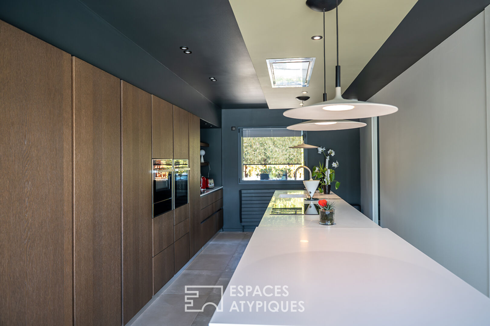 Maison contemporaine d’exception avec piscine et vue dégagée proche de Valence