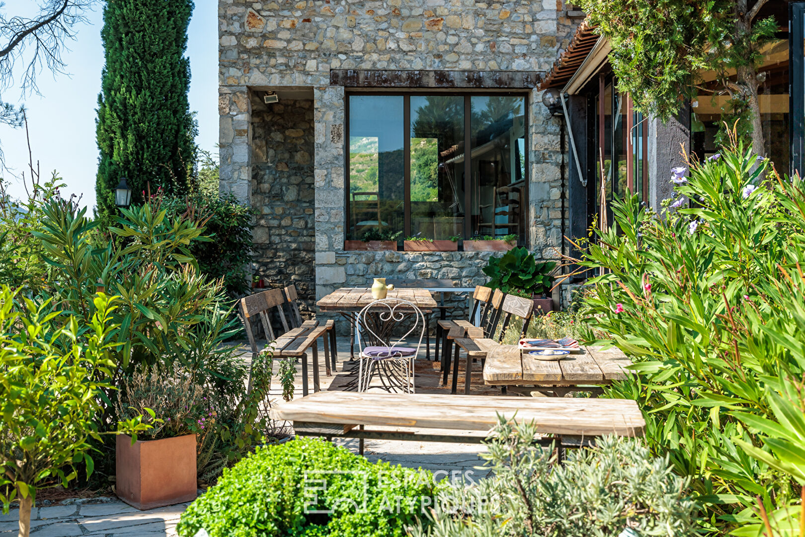 Maison d’exception de 924 m² avec piscine et vue à couper le souffle