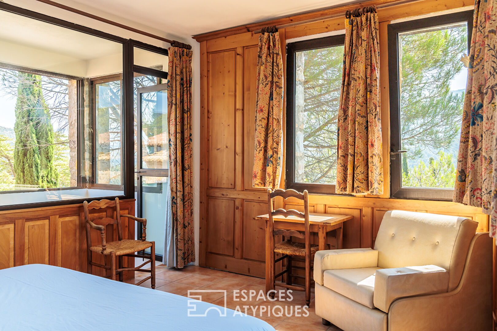 Maison d’exception de 924 m² avec piscine et vue à couper le souffle