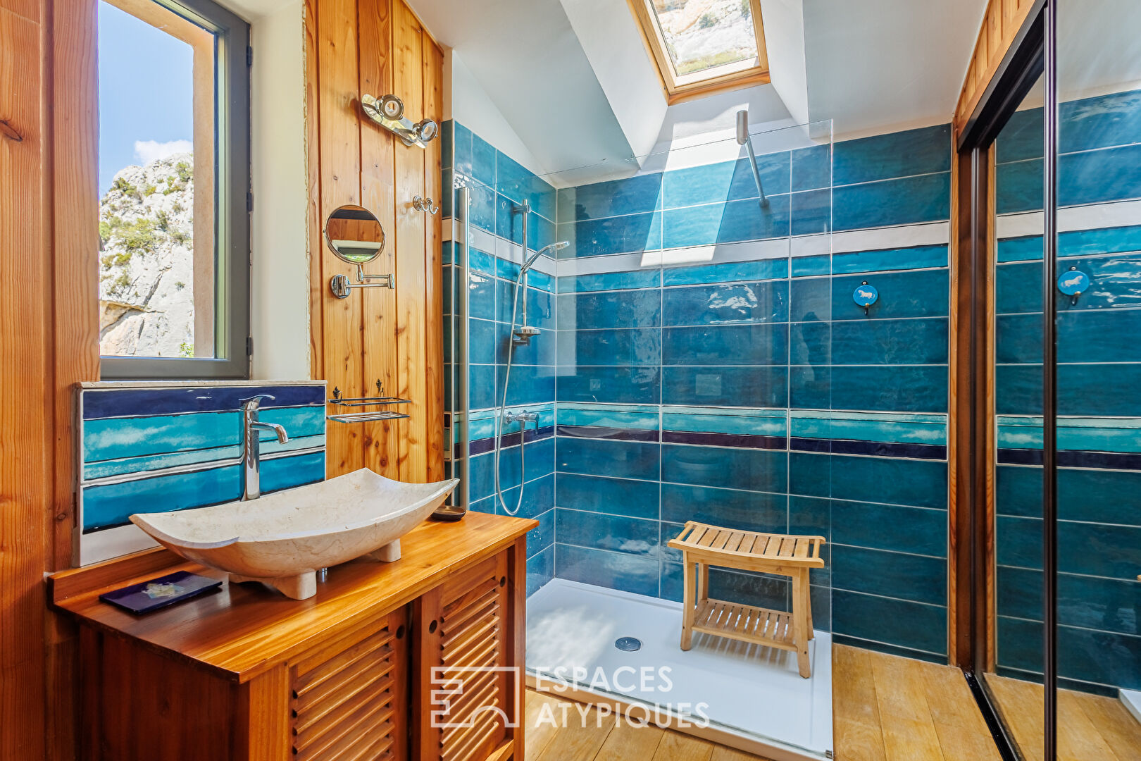 Maison en pierre avec source et bassin naturel – Drôme provençale