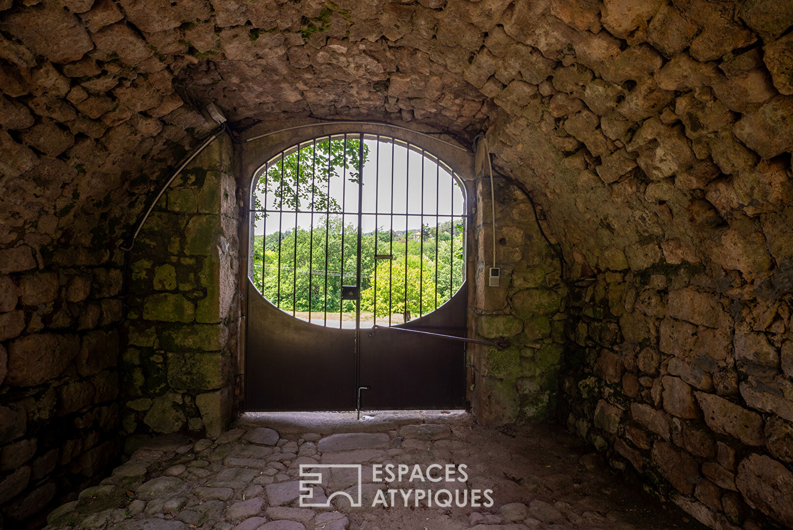 Magnificent mansion in the heart of the Monts de l’Ardèche Natural Park