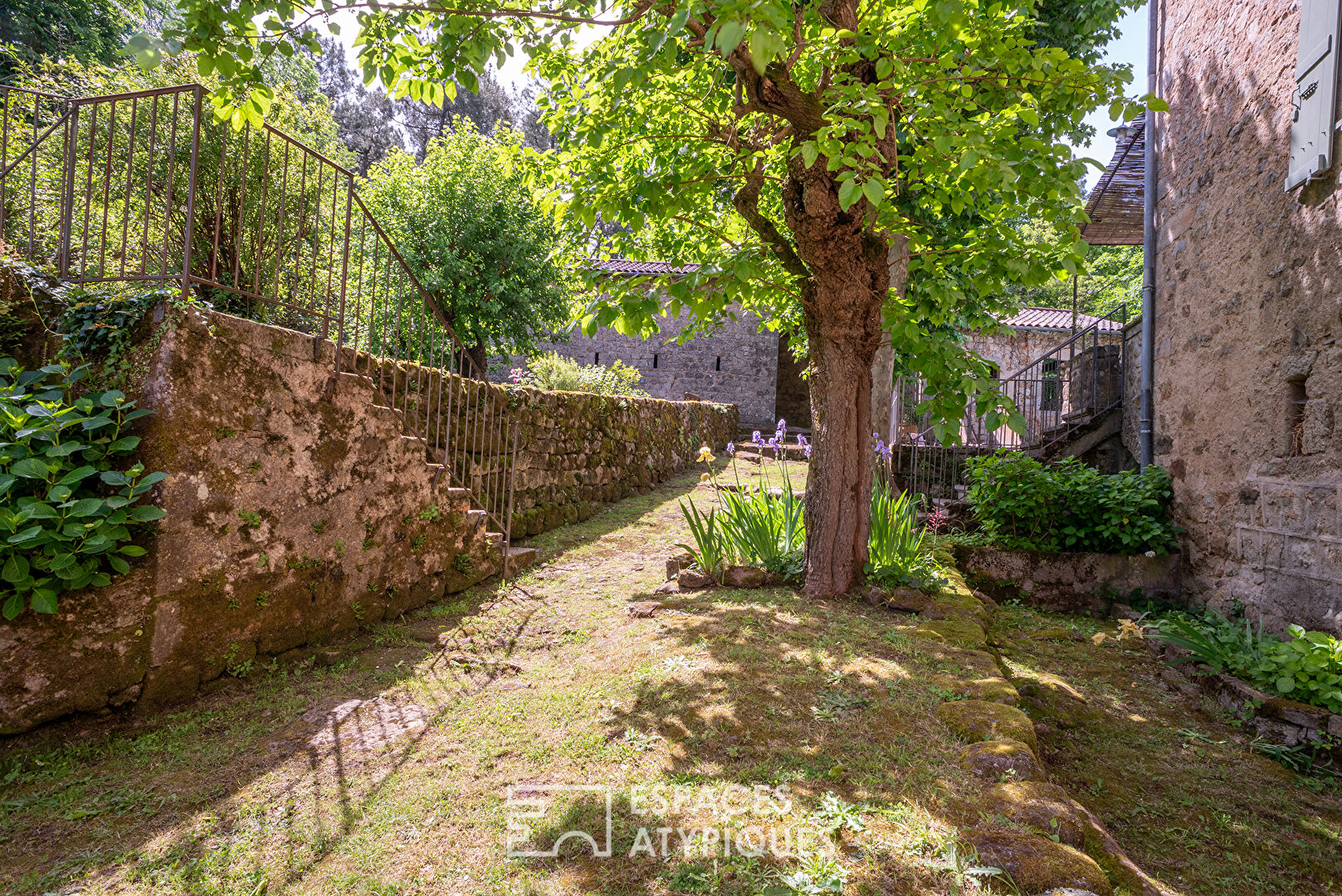 Magnificent mansion in the heart of the Monts de l’Ardèche Natural Park
