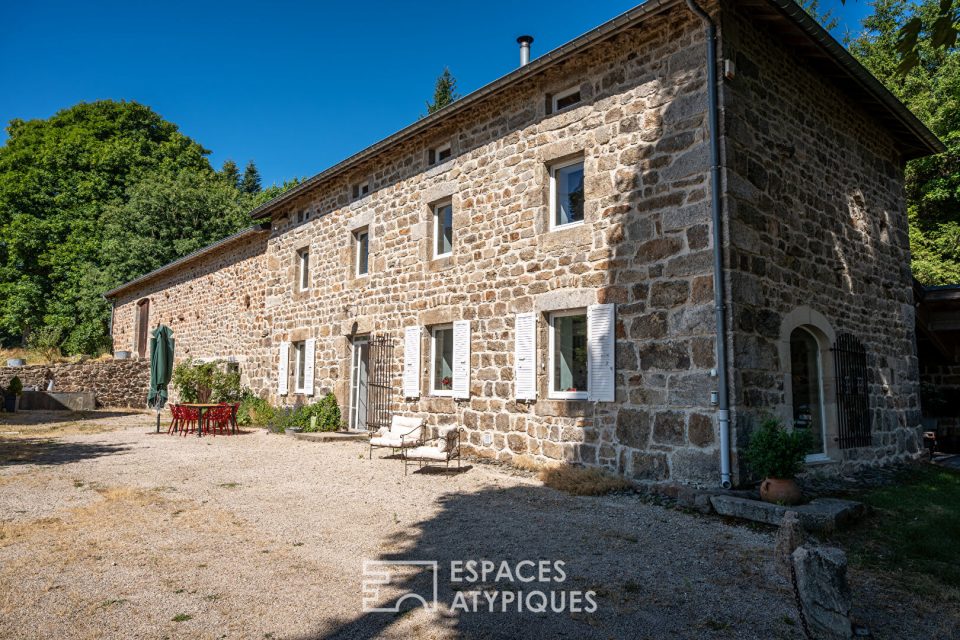 Ancien domaine rural, en Haute Ardèche.
