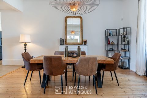 Grande maison rénovée avec jardin et piscine en centre ville