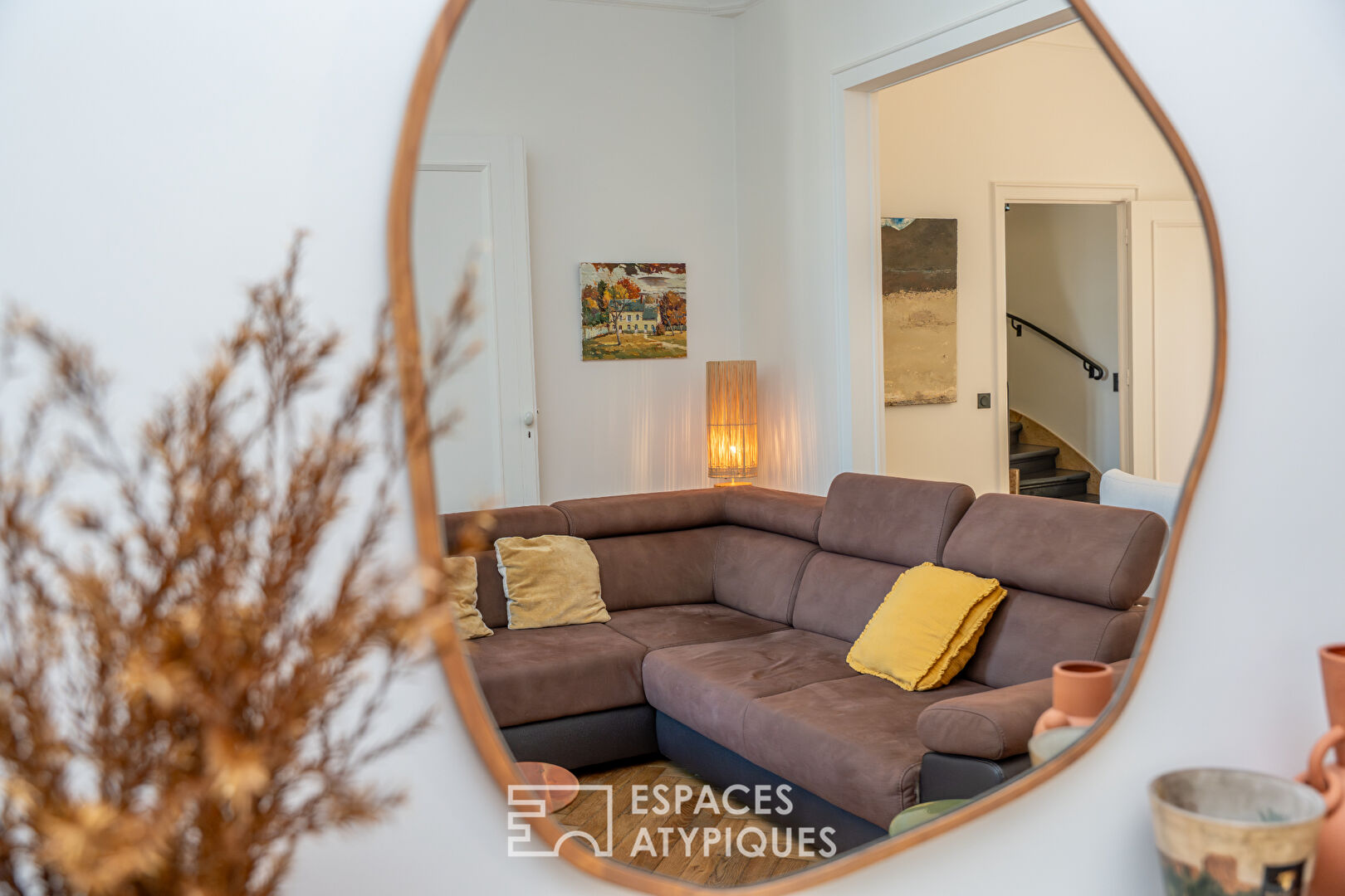 Grande maison rénovée avec jardin et piscine en centre ville