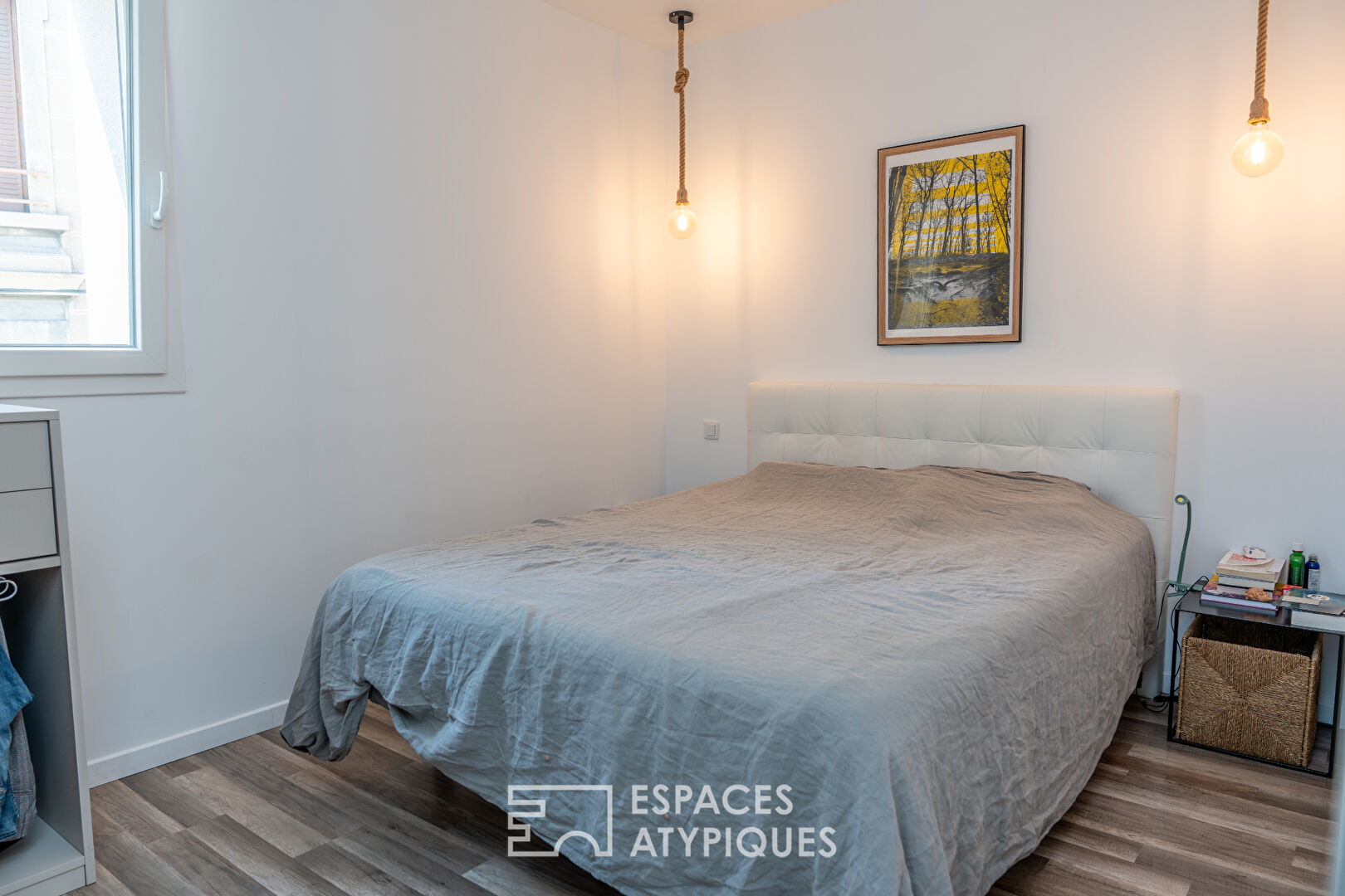 Renovated townhouse in central station area with outdoor space and 2 garages