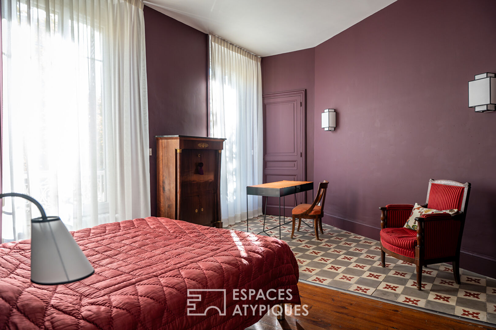 En Ardèche, une étonnante maison de ville indépendante.