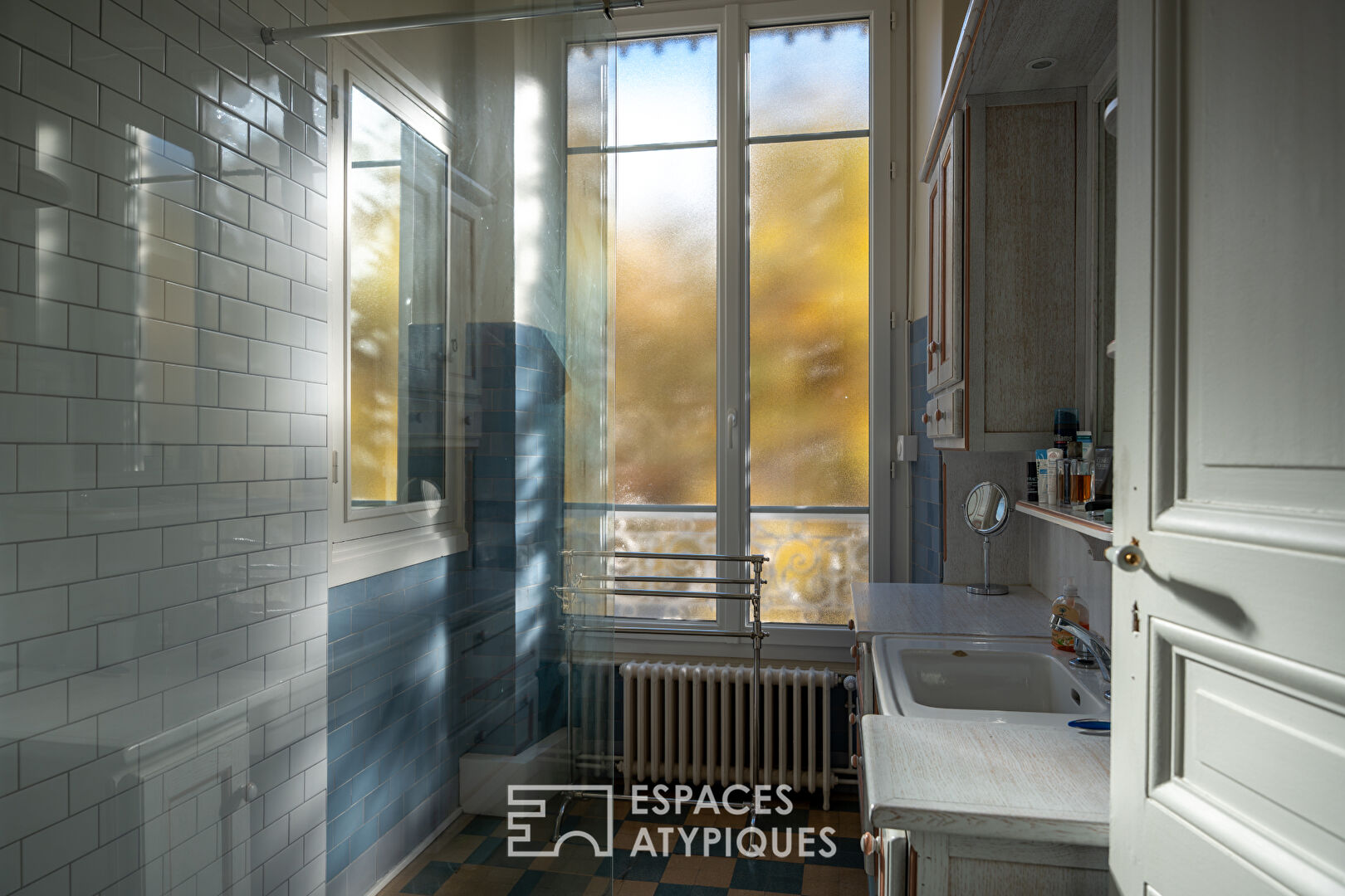 En Ardèche, une étonnante maison de ville indépendante.