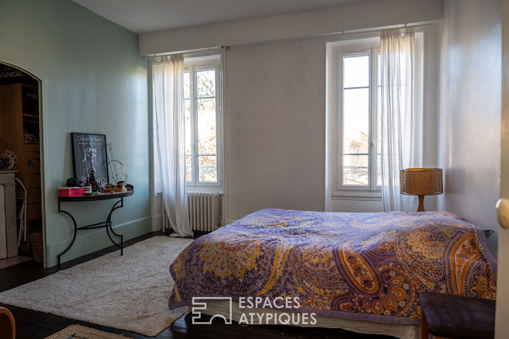 Maison bourgeoise années 30 avec jardin arboré et piscine