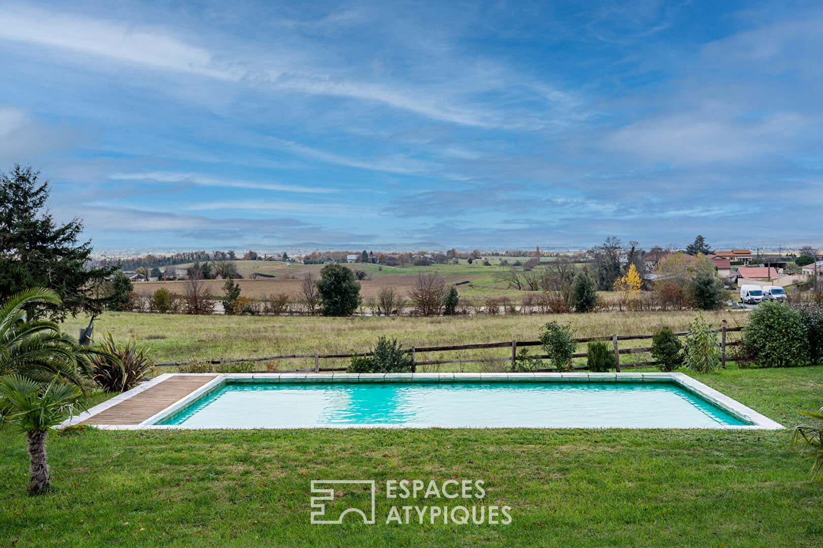 Ferme rénovée avec vue dégagée sur l&rsquo;Ardèche