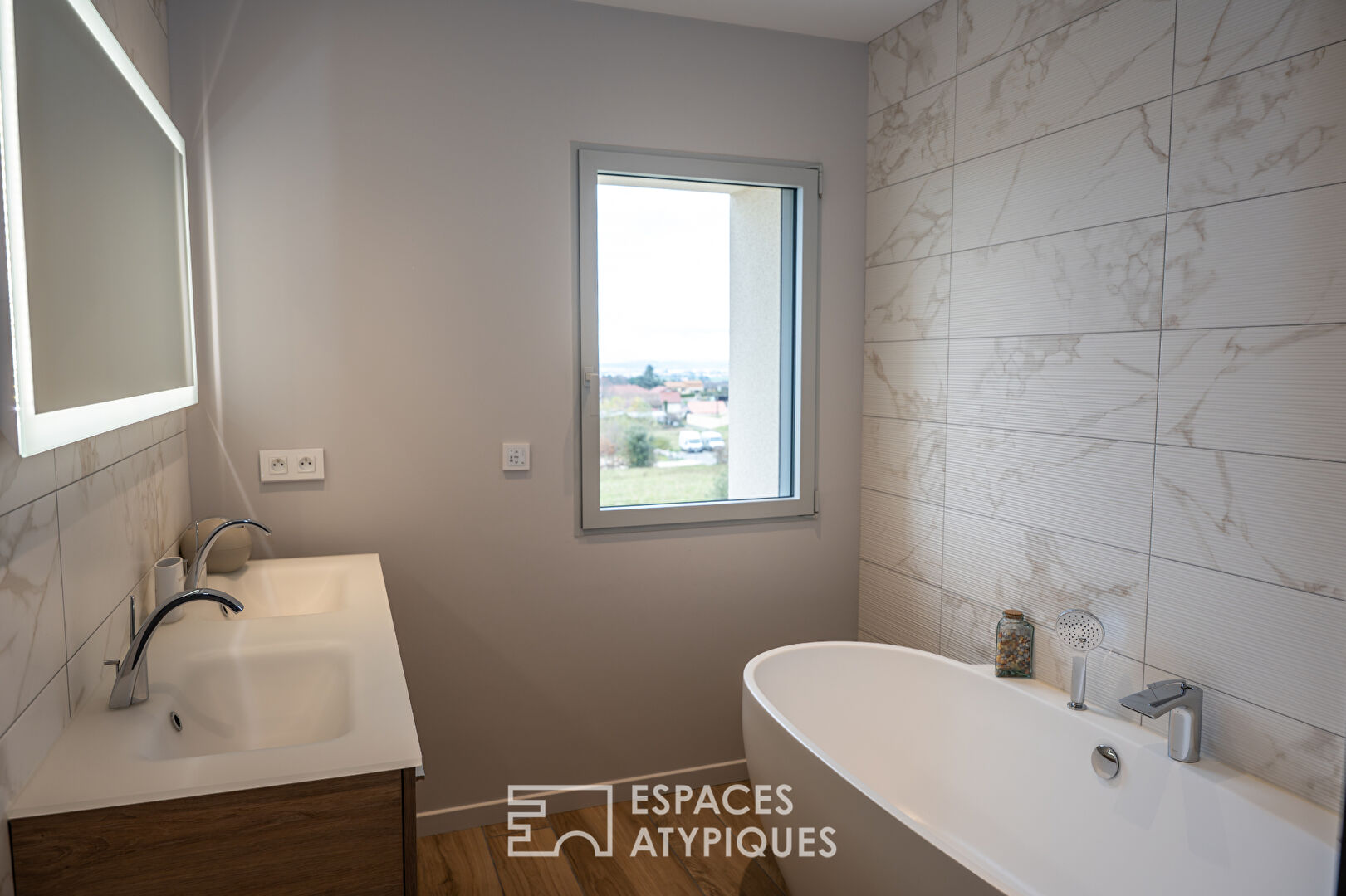 Ferme rénovée avec vue dégagée sur l&rsquo;Ardèche