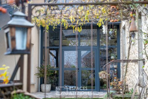 Ancienne bâtisse en pierre rénovée au coeur de Saint-Martin-le-Colonel, au pied du Vercors