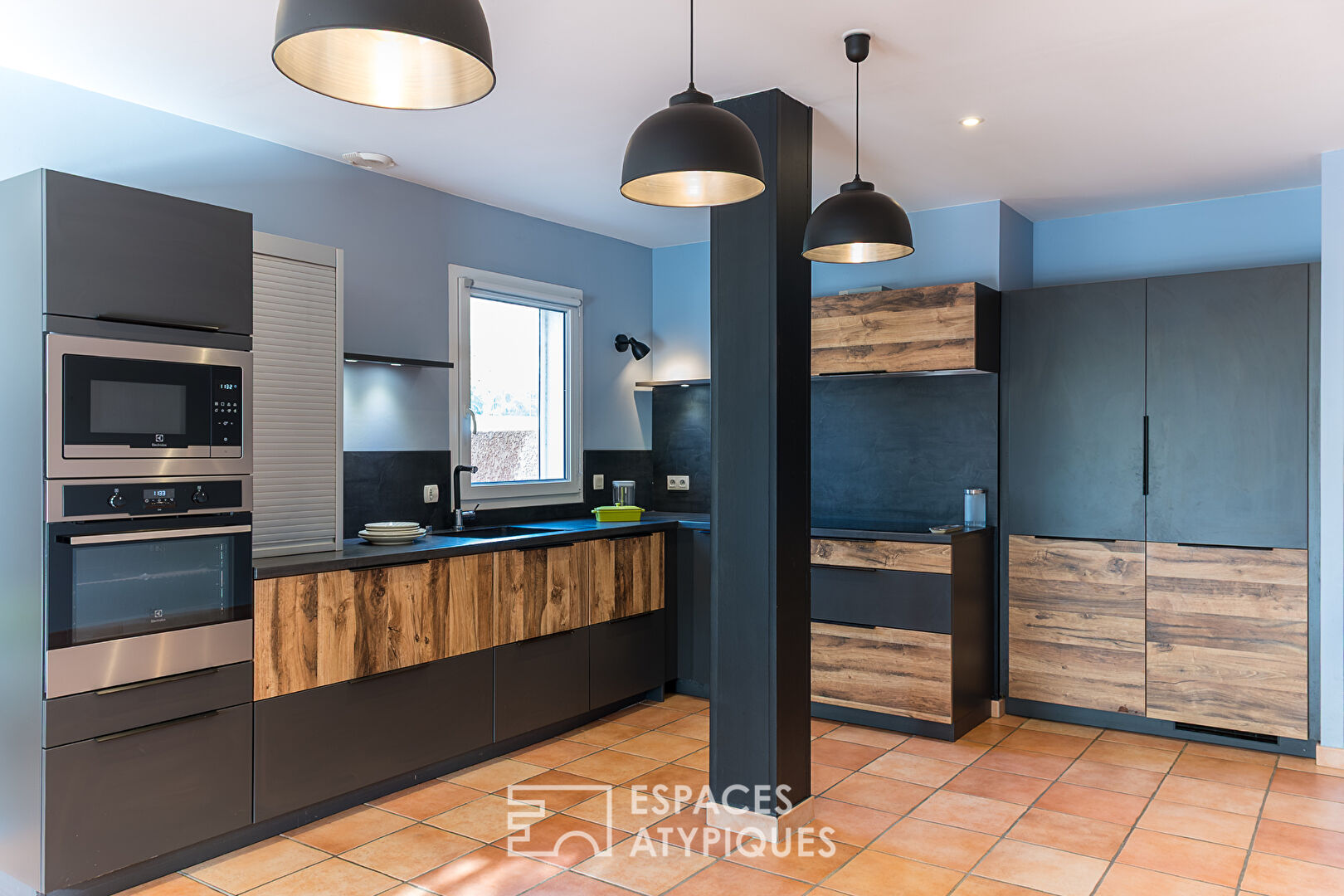 Maison familiale contemporaine avec piscine et studio indépendant