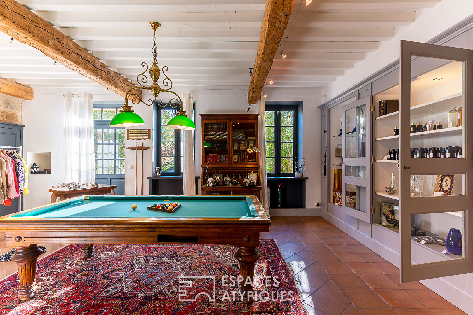 Ancien prieuré rénové sur jardin paysager avec vue dégagée sur les sommets du Vercors