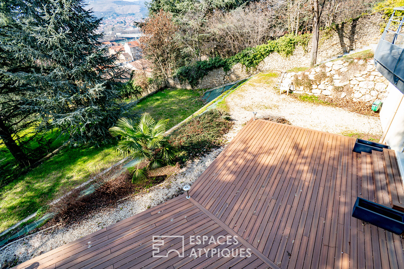 Villa contemporaine avec vue Rhône en Drôme du Nord