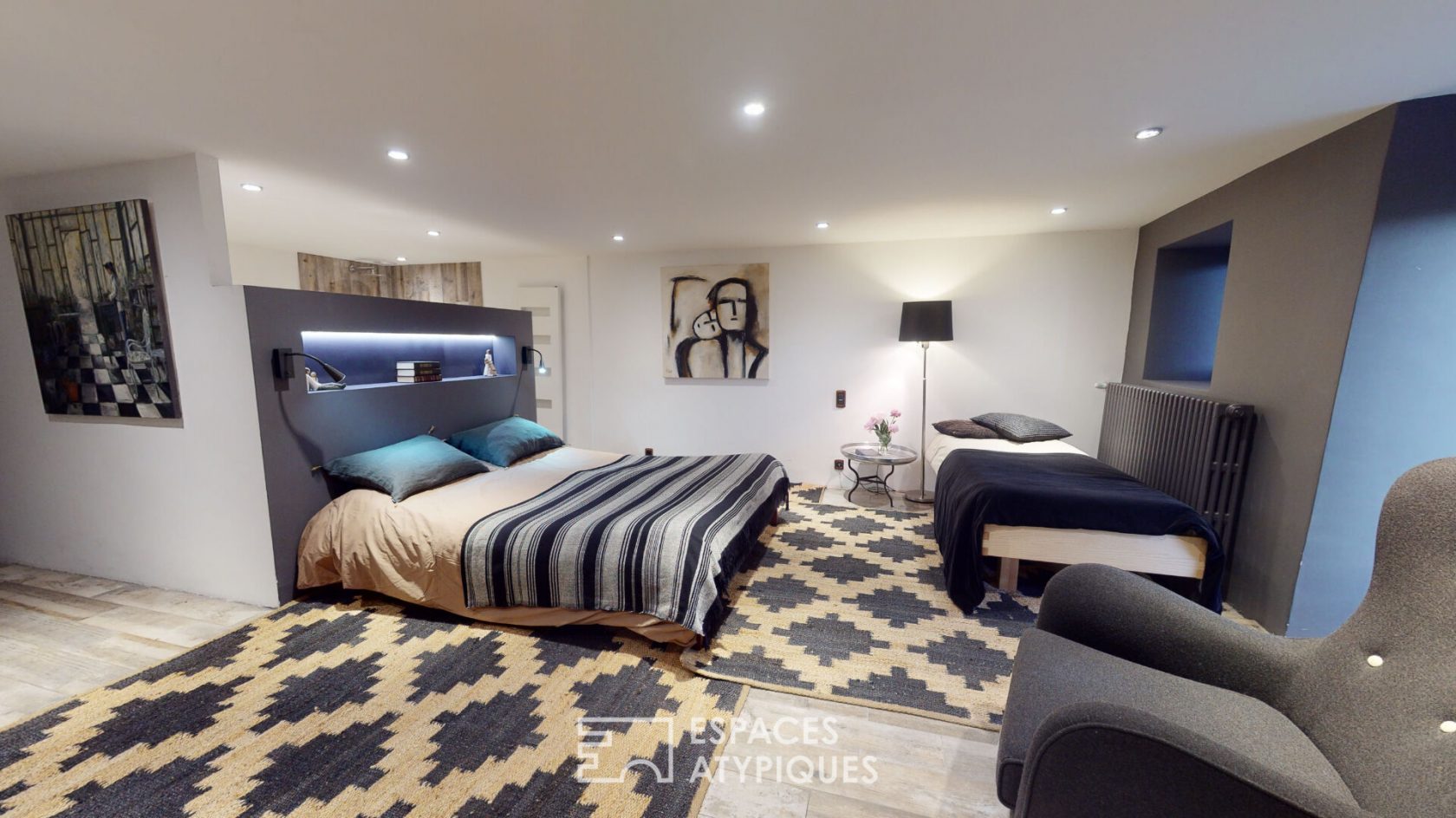 Mas de caractère en pierre avec piscine entouré de 14 hectares de nature