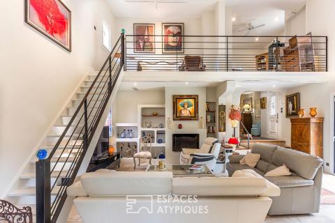 Villa d&rsquo;architecte et panorama suspendu en Drôme provençale.