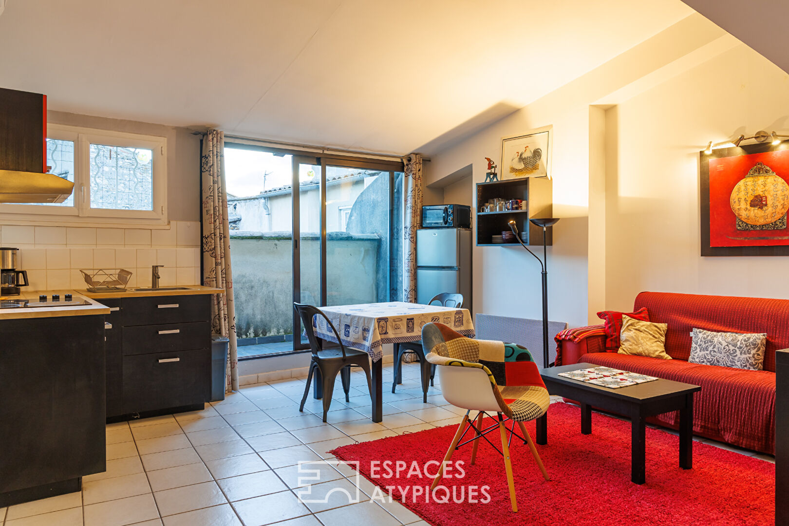 Hôtel particulier avec piscine et 4 appartements indépendants à Montélimar