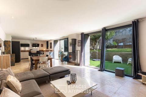 Maison contemporaine de caractère avec piscine, jardin et studio indépendant en coeur de ville