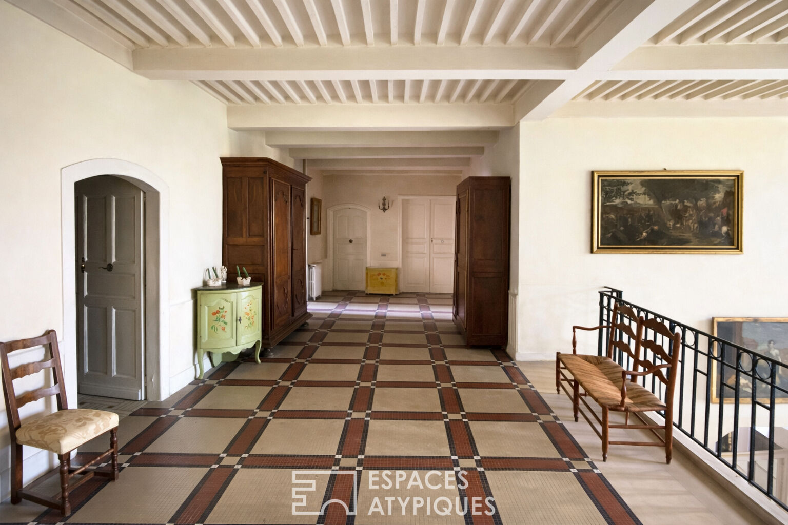 Bâtisse de caractère pour de beaux projets en Basse Ardèche