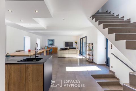 Écrin contemporain sur les remparts d&rsquo;Étoile-sur-Rhône