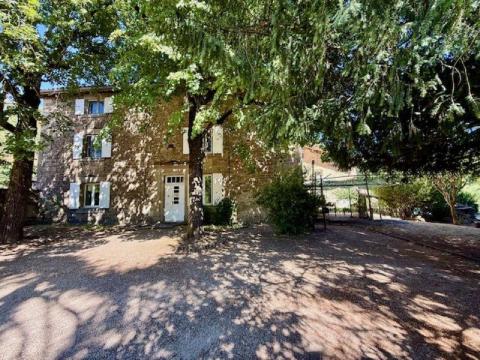 L&rsquo;âme d&rsquo;une bâtisse en pierres du XIXe aux volumes singuliers