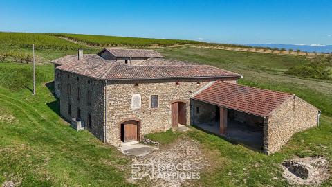 Corps de ferme de 820 m²  à réhabiliter avec vue panoramique