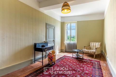 Charming townhouse with a garage and exceptional attic space