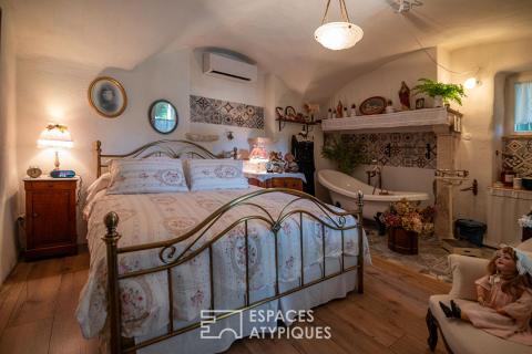 Bergerie  de caractère rénovée du XVIIIème siècle avec vue,piscine et carport