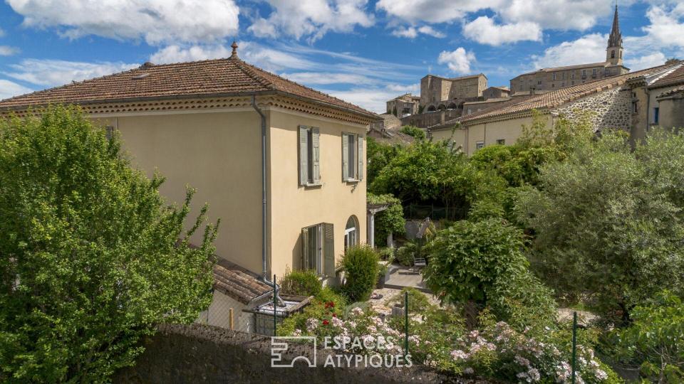 charmante maison bourgeoise avec jardin, terrasses et atelier d'artiste
