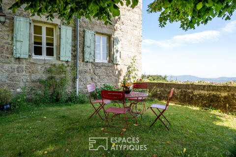 Propriété historique avec salle de concert et vue panoramique sur l&rsquo;Ardèche