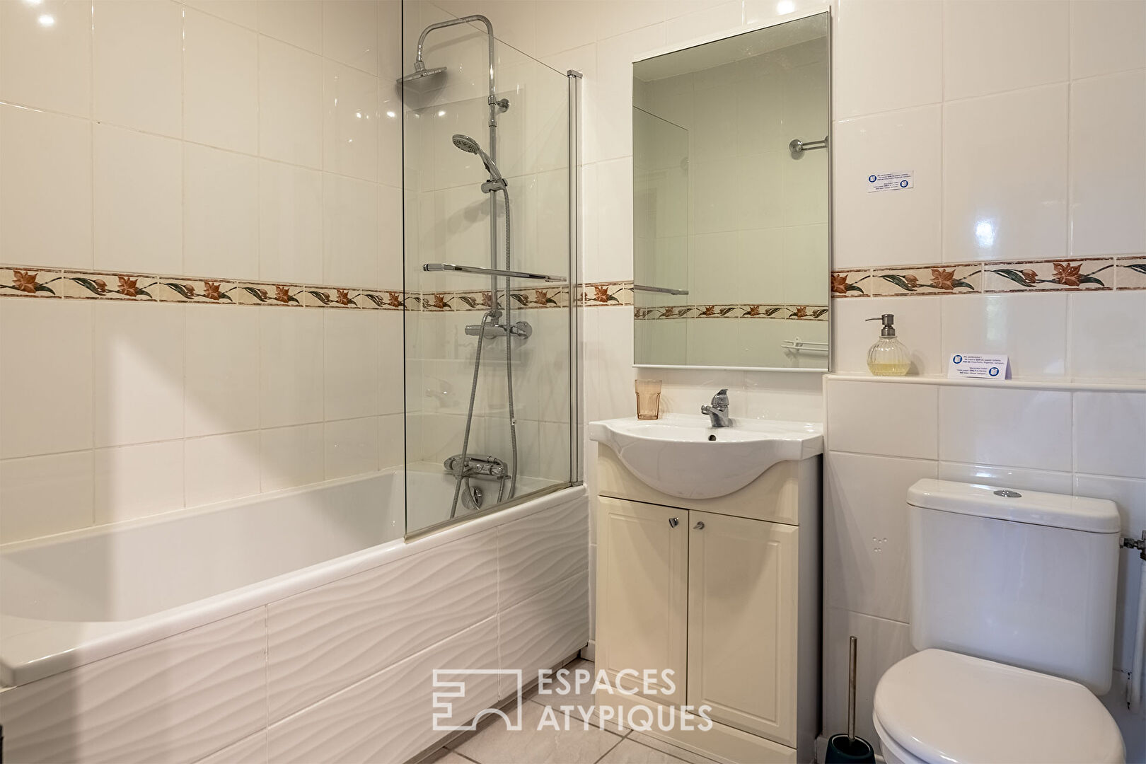 A charming setting in the heart of the village of Trémolat
