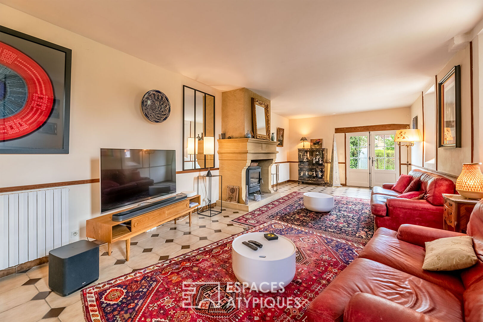 A charming setting in the heart of the village of Trémolat