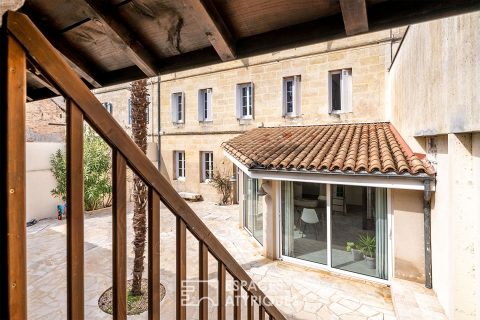 Bourgeois house rehabilitated in the heart of town